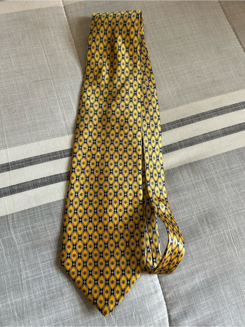 Lanvin Paris 100% Silk Men’s Tie Made in France 🇫🇷 🇫🇷 🇫🇷